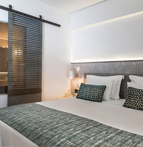 STANDARD ROOM POOL VIEW